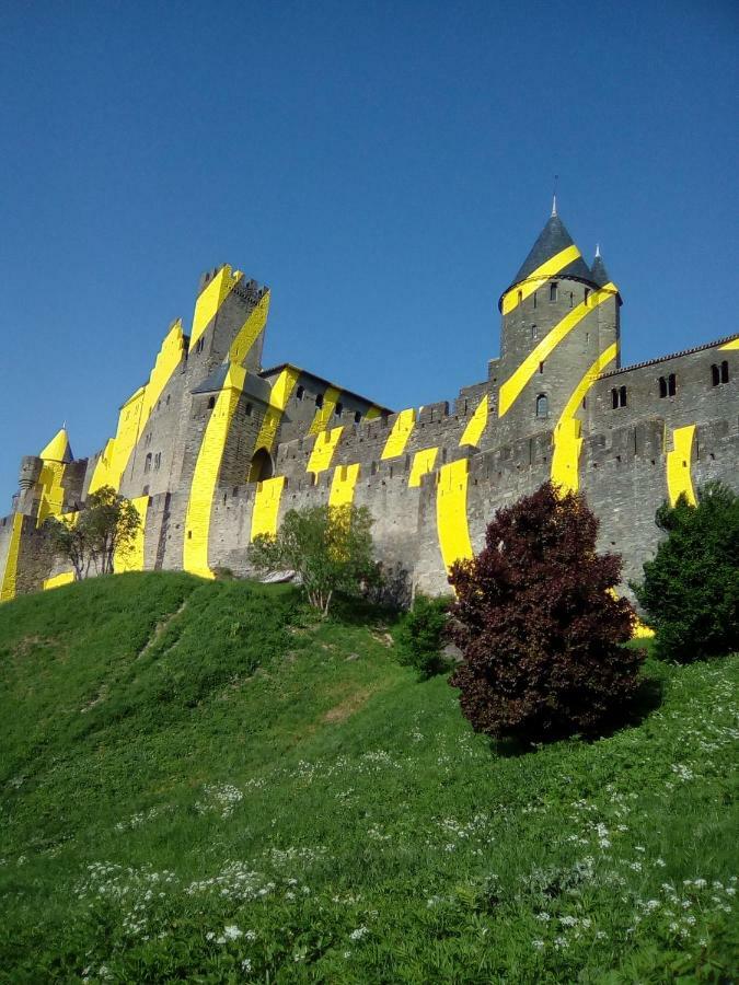 Ferienwohnung Drissia&Othman Cote Cite Carcassonne Exterior foto